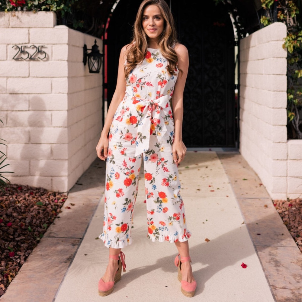 Gal Meets Glam BEVERLY Floral Sleeveless Jumpsuit, 10 petite NWT, make an offer